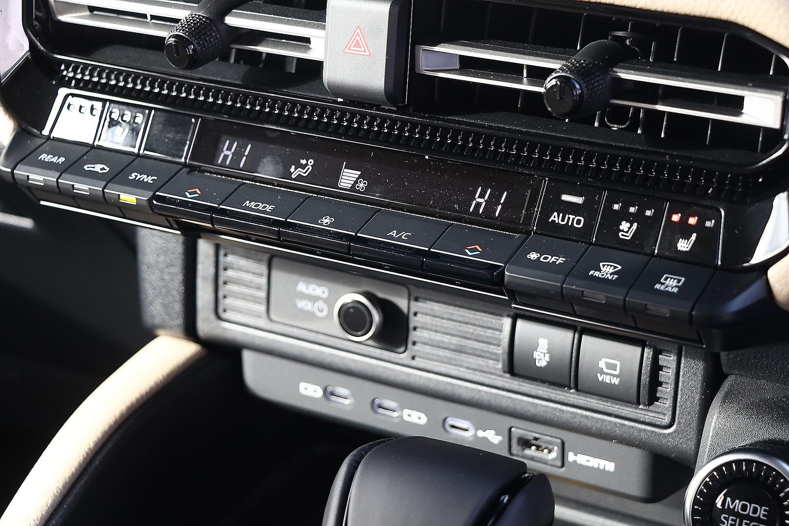 Toyota Landcruiser Prado image 4