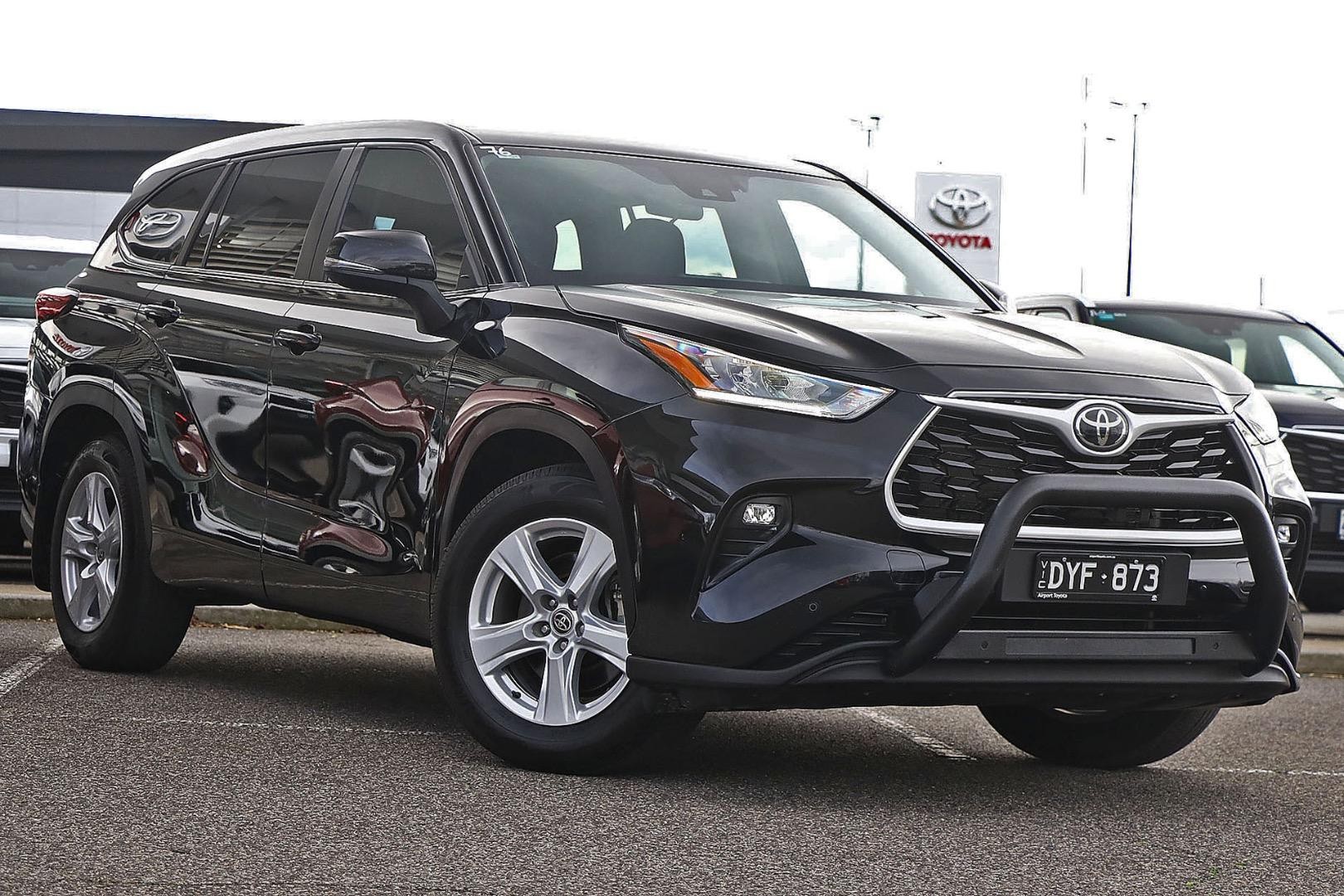 Toyota Kluger image 1