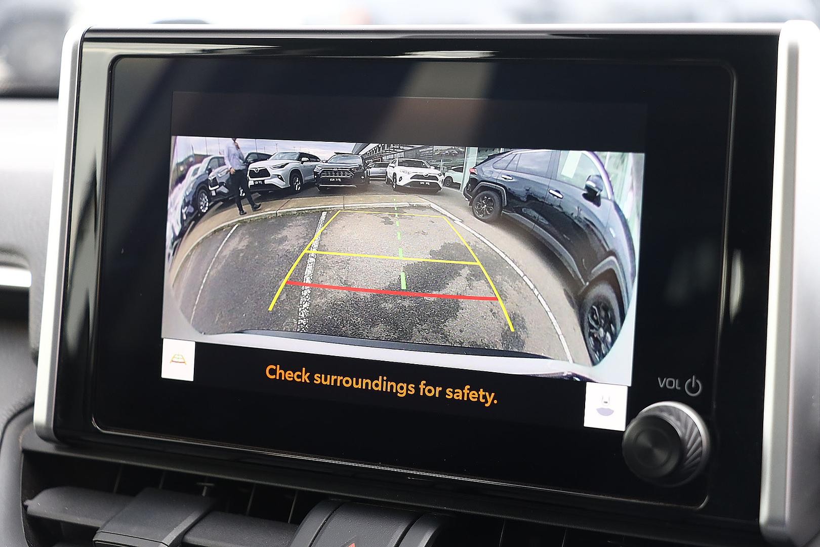 Toyota Rav4 image 2
