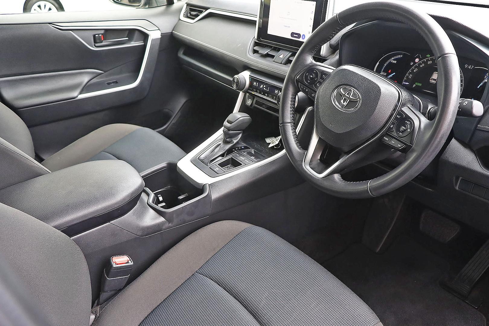 Toyota Rav4 image 4