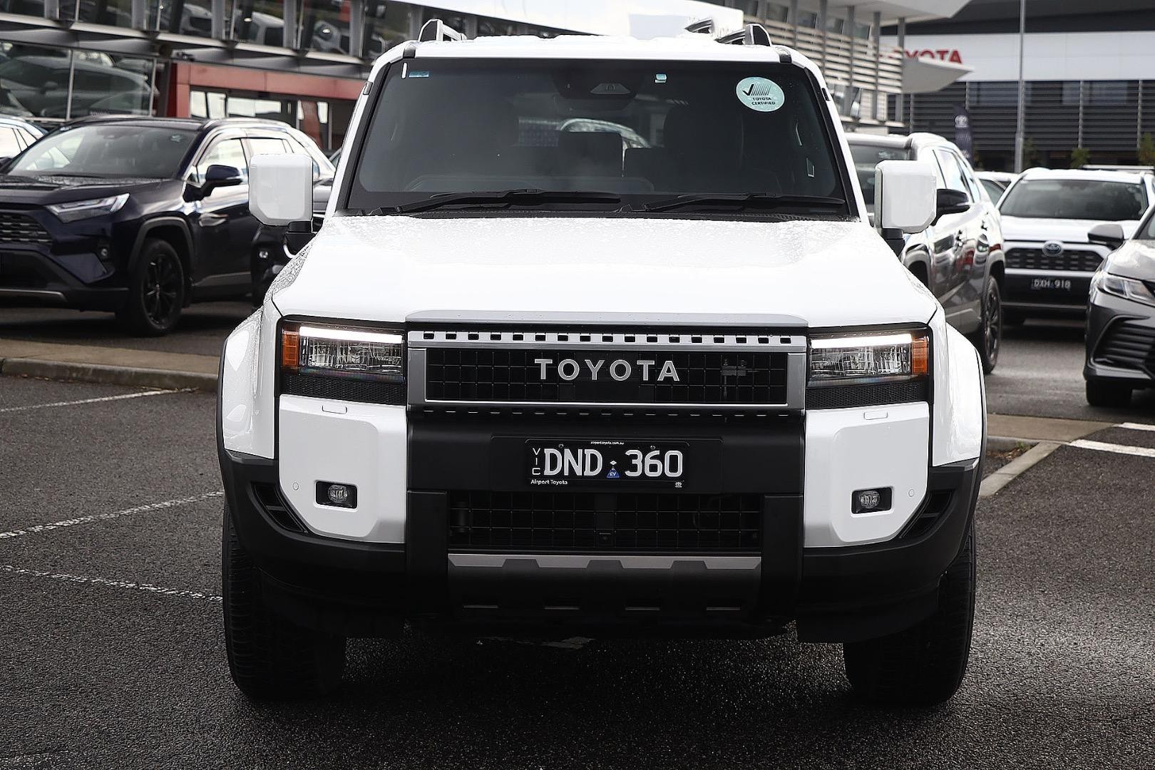 Toyota Landcruiser Prado image 3
