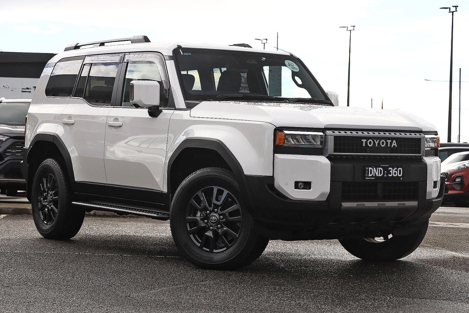 Toyota Landcruiser Prado image 1