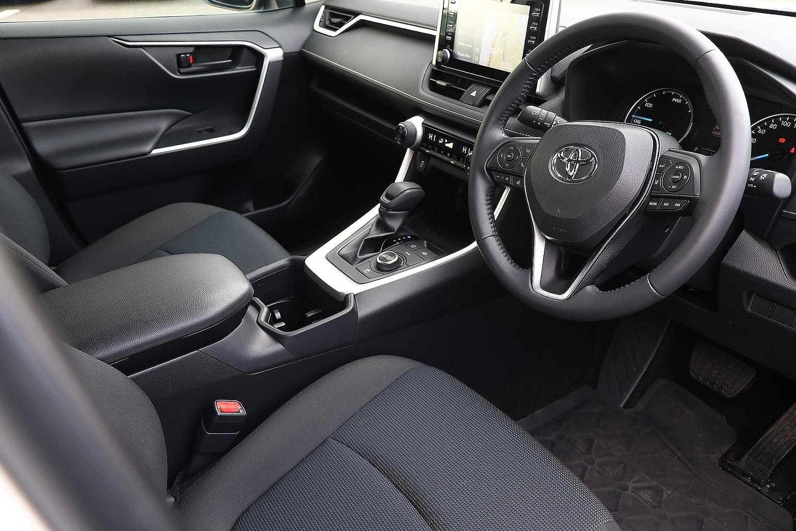 Toyota Rav4 image 2