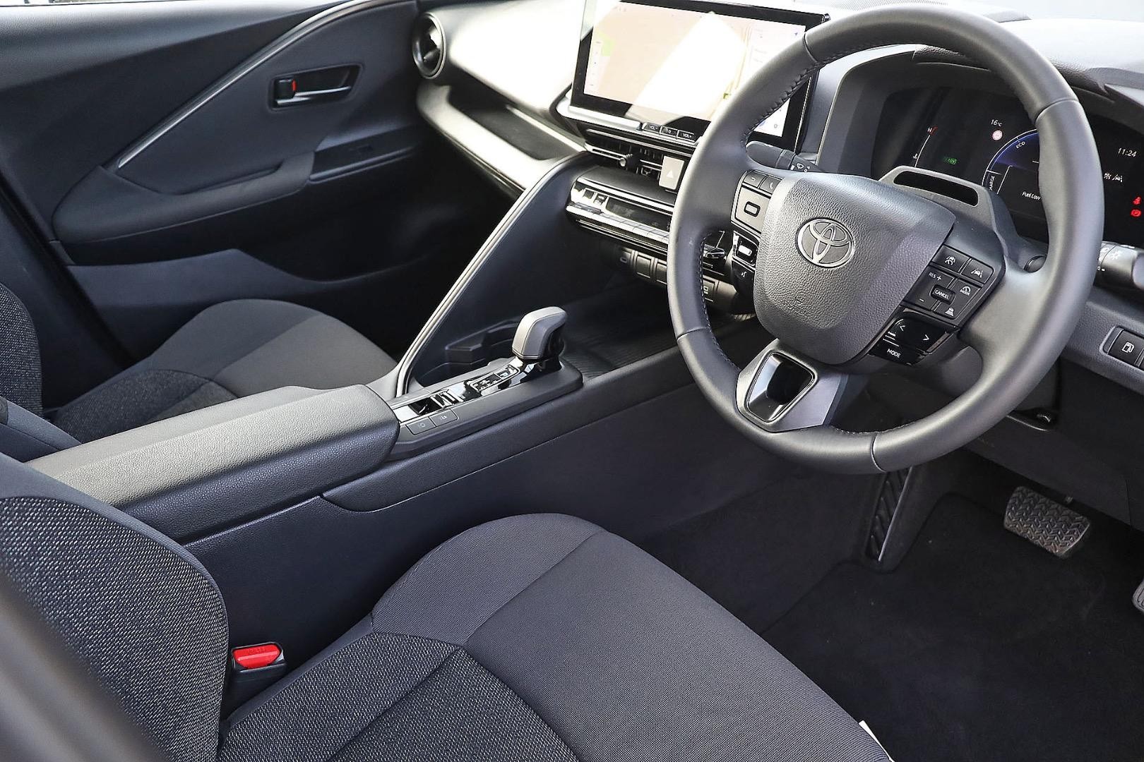 Toyota C-hr image 2