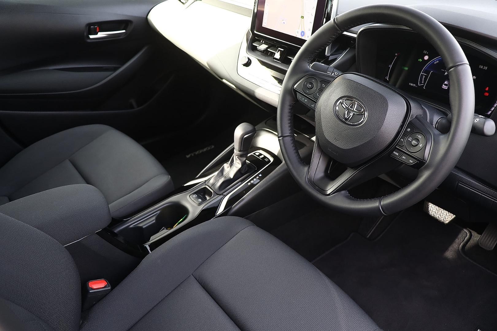 Toyota Corolla image 2