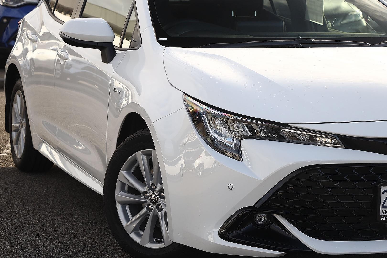 Toyota Corolla image 2