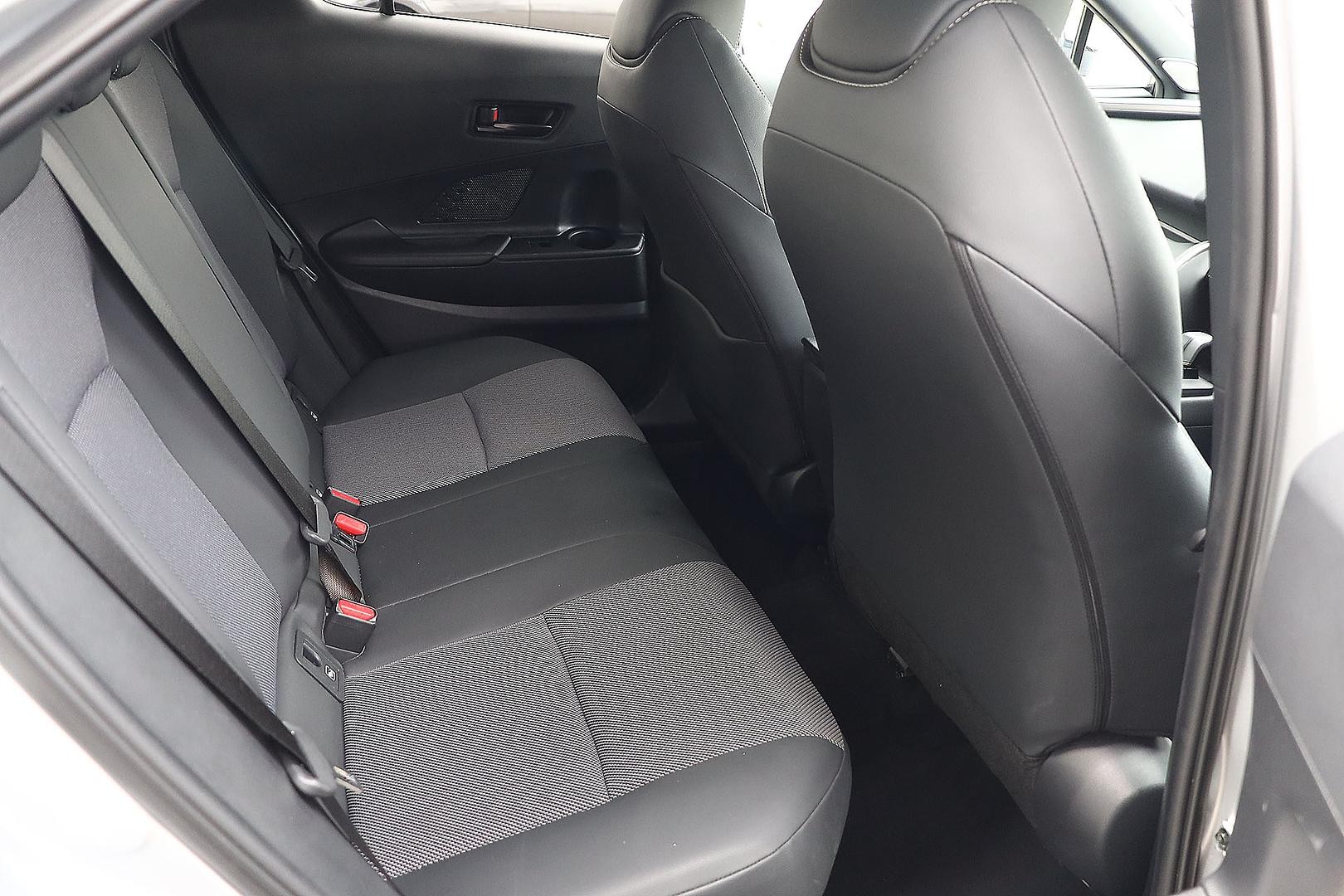 Toyota C-hr image 3