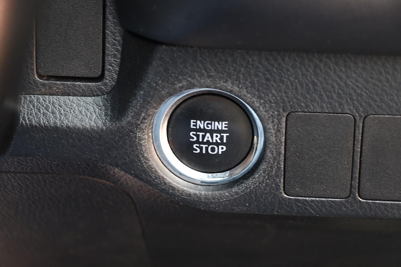 Toyota Rav4 image 2