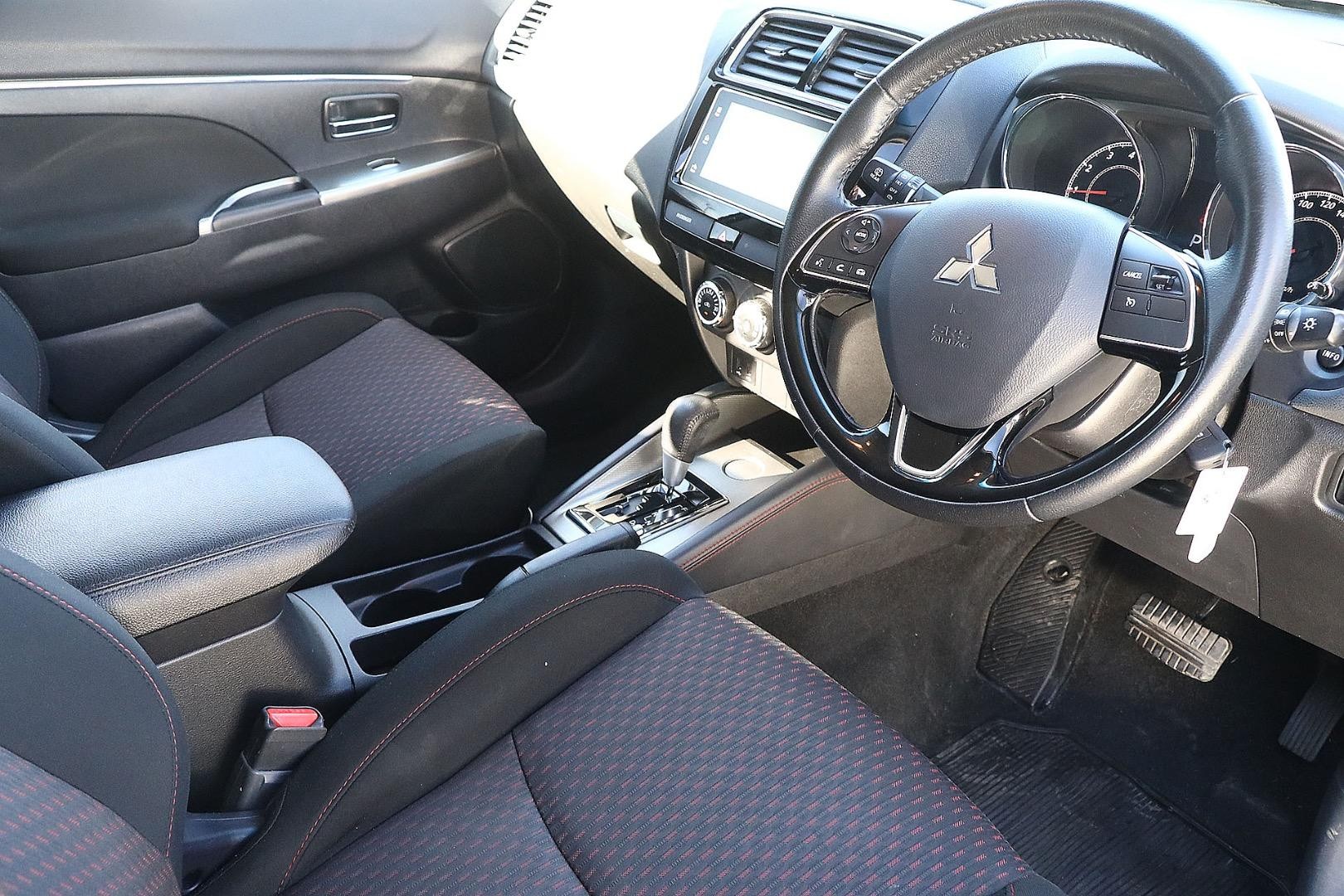 Mitsubishi Asx image 2