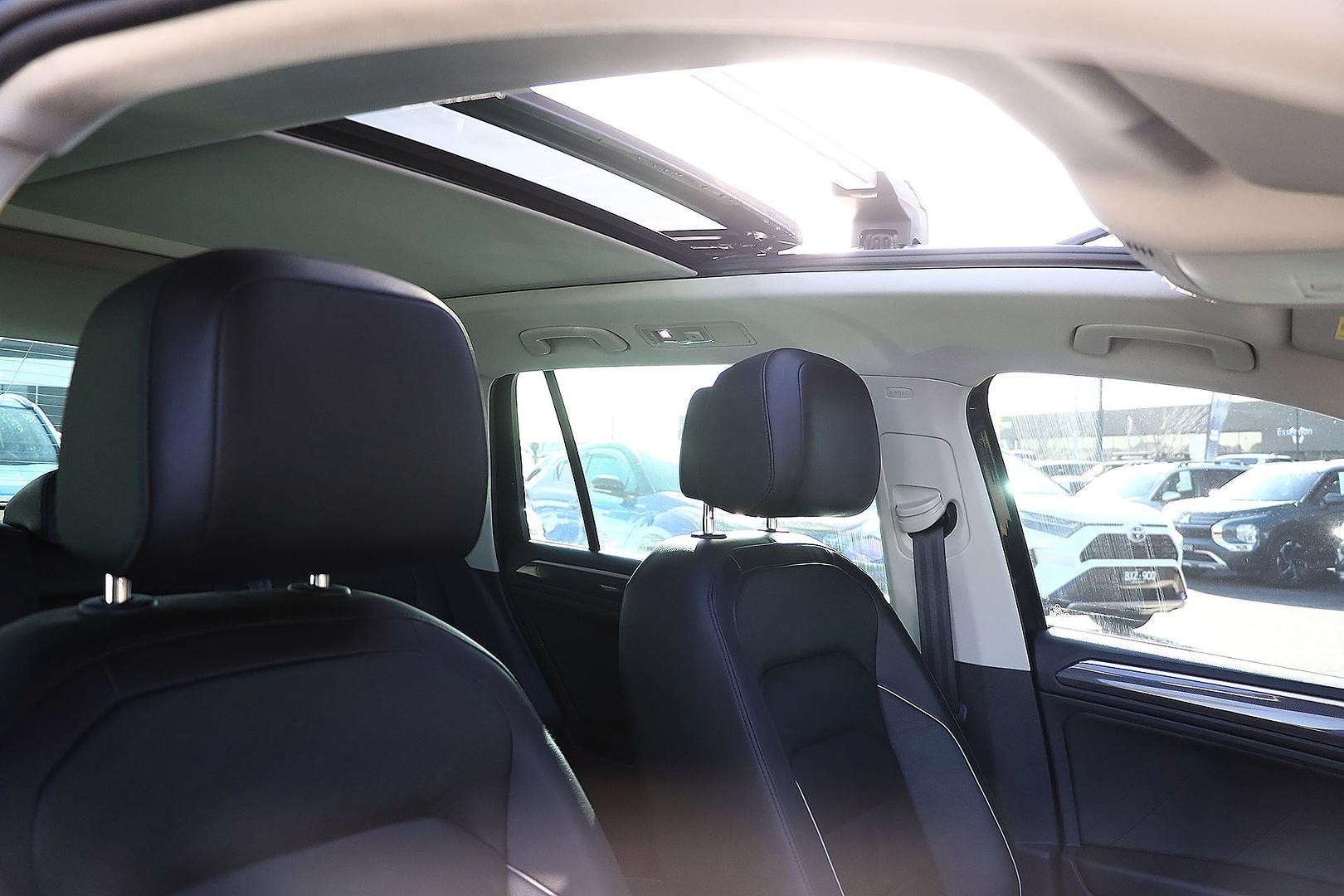 Volkswagen Tiguan image 2
