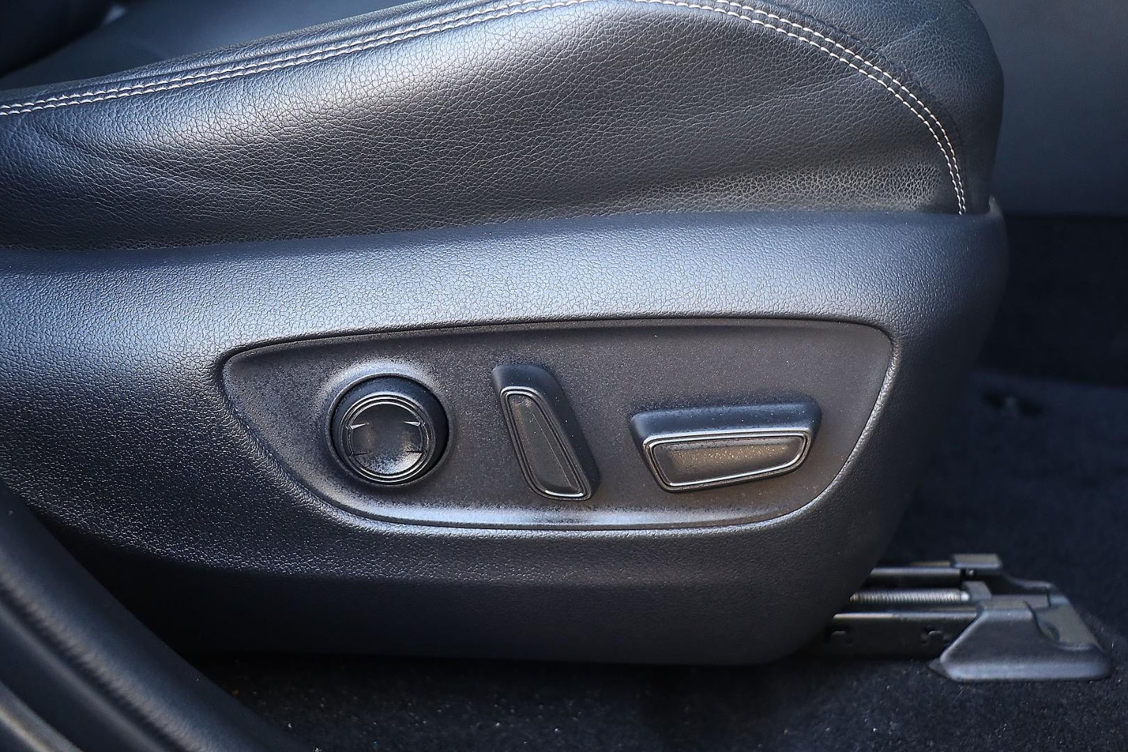 Toyota Rav4 image 3