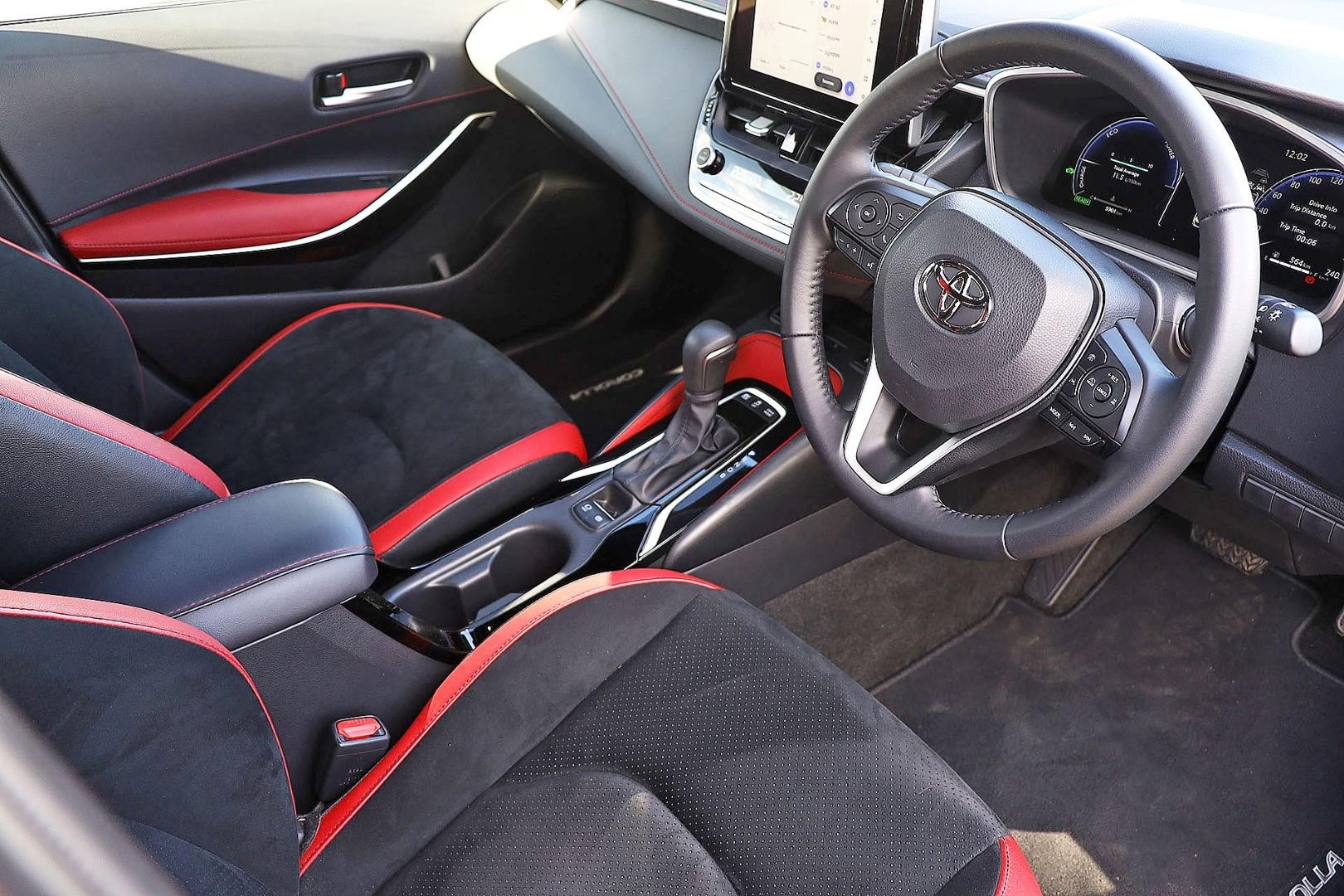 Toyota Corolla image 2