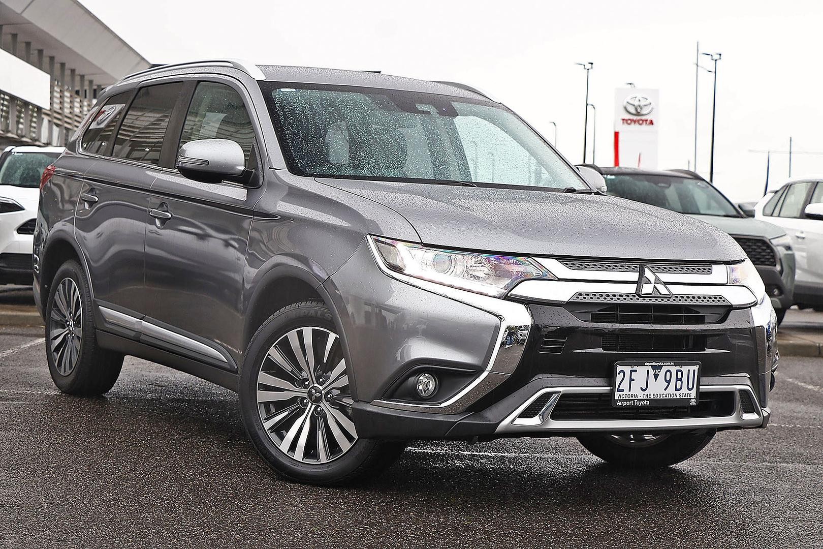 Mitsubishi Outlander image 1