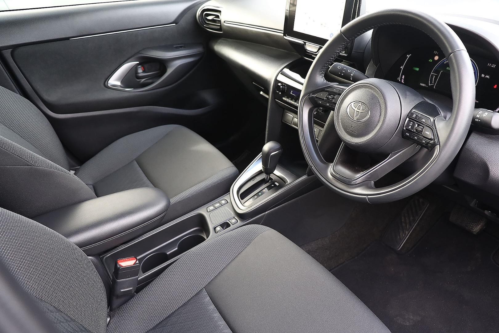 Toyota Yaris Cross image 2