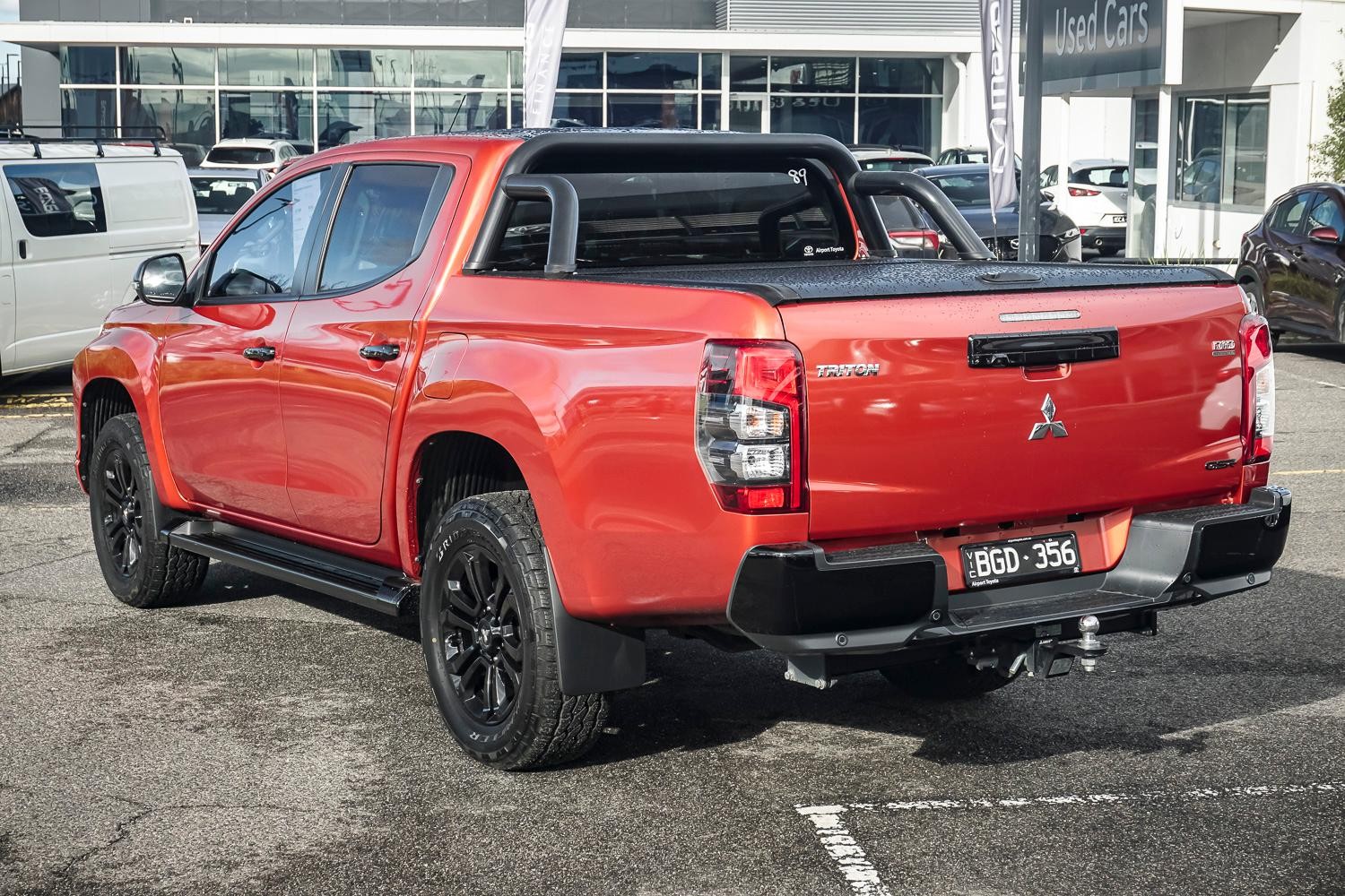 Mitsubishi Triton image 2