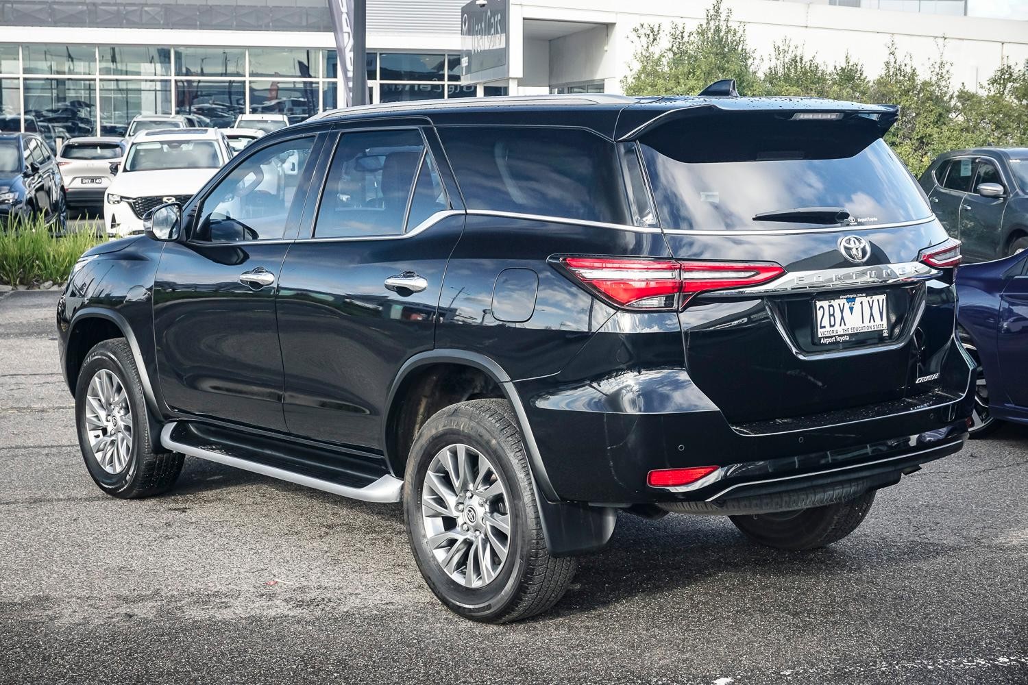 Toyota Fortuner image 2