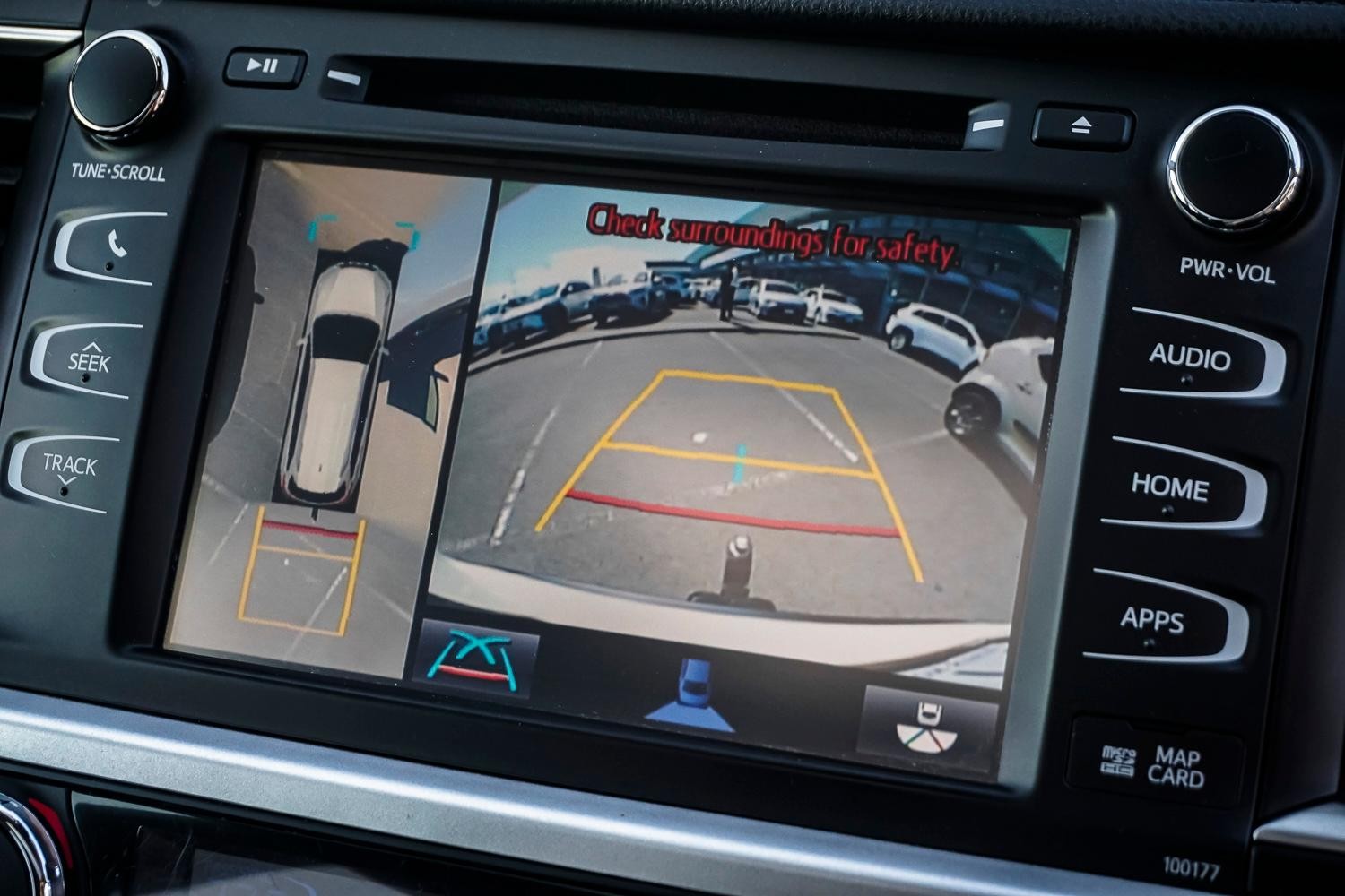 Toyota Kluger image 3