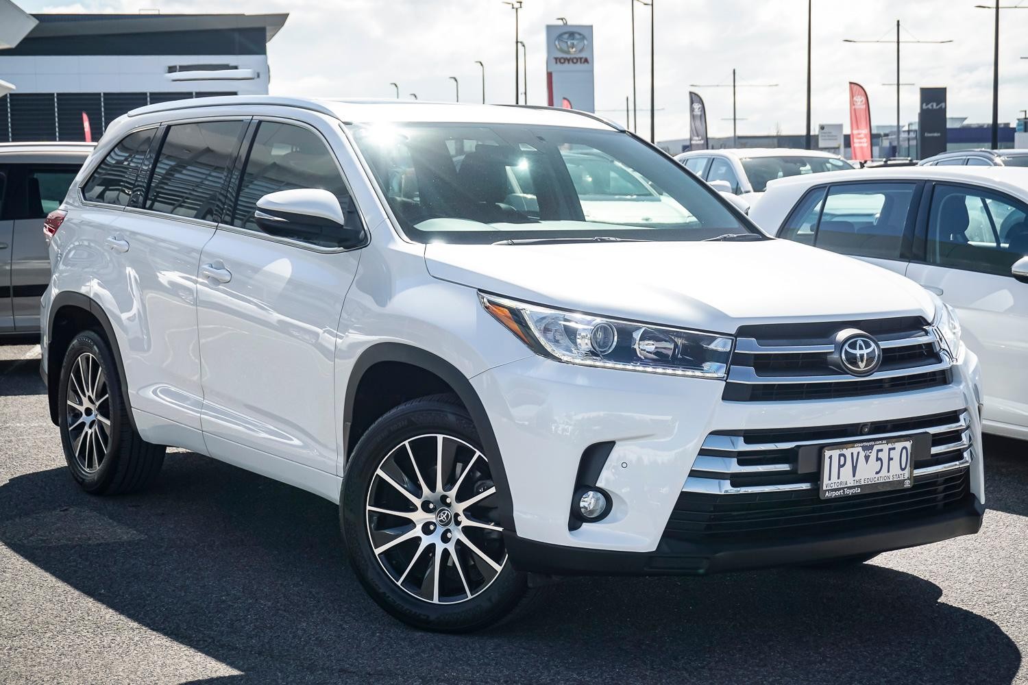 Toyota Kluger image 1