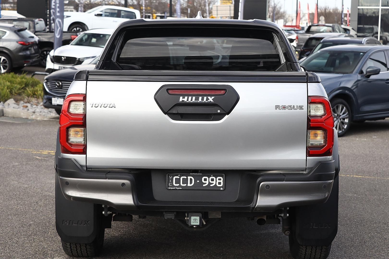 Toyota Hilux image 4