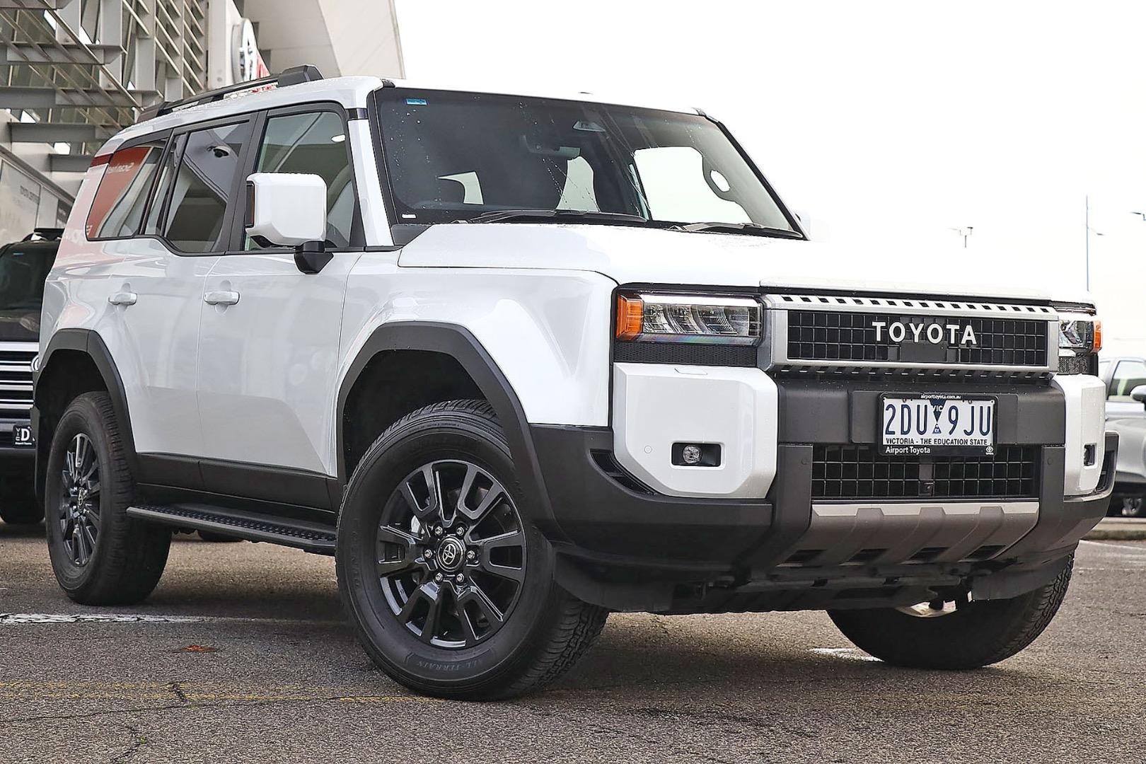 Toyota Landcruiser Prado image 1