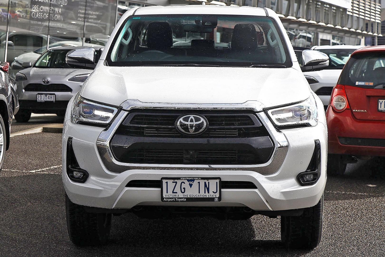 Toyota Hilux image 4