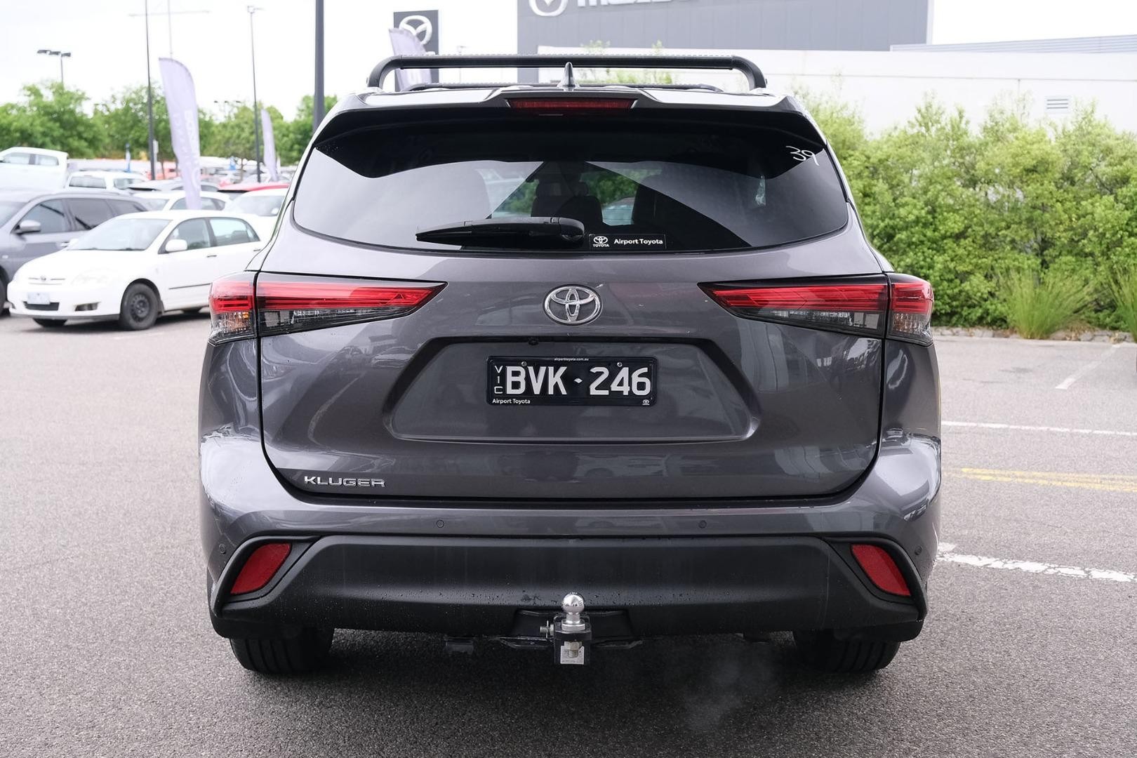 Toyota Kluger image 4