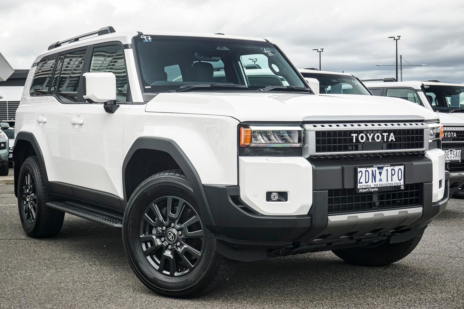 Toyota Landcruiser Prado image 1