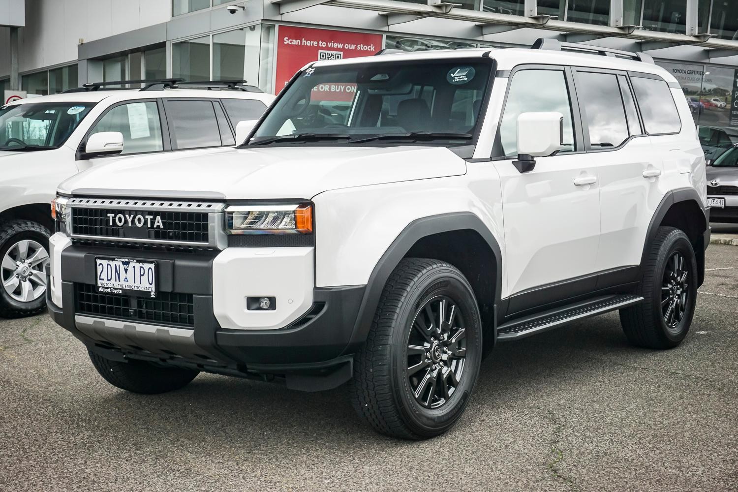 Toyota Landcruiser Prado image 4