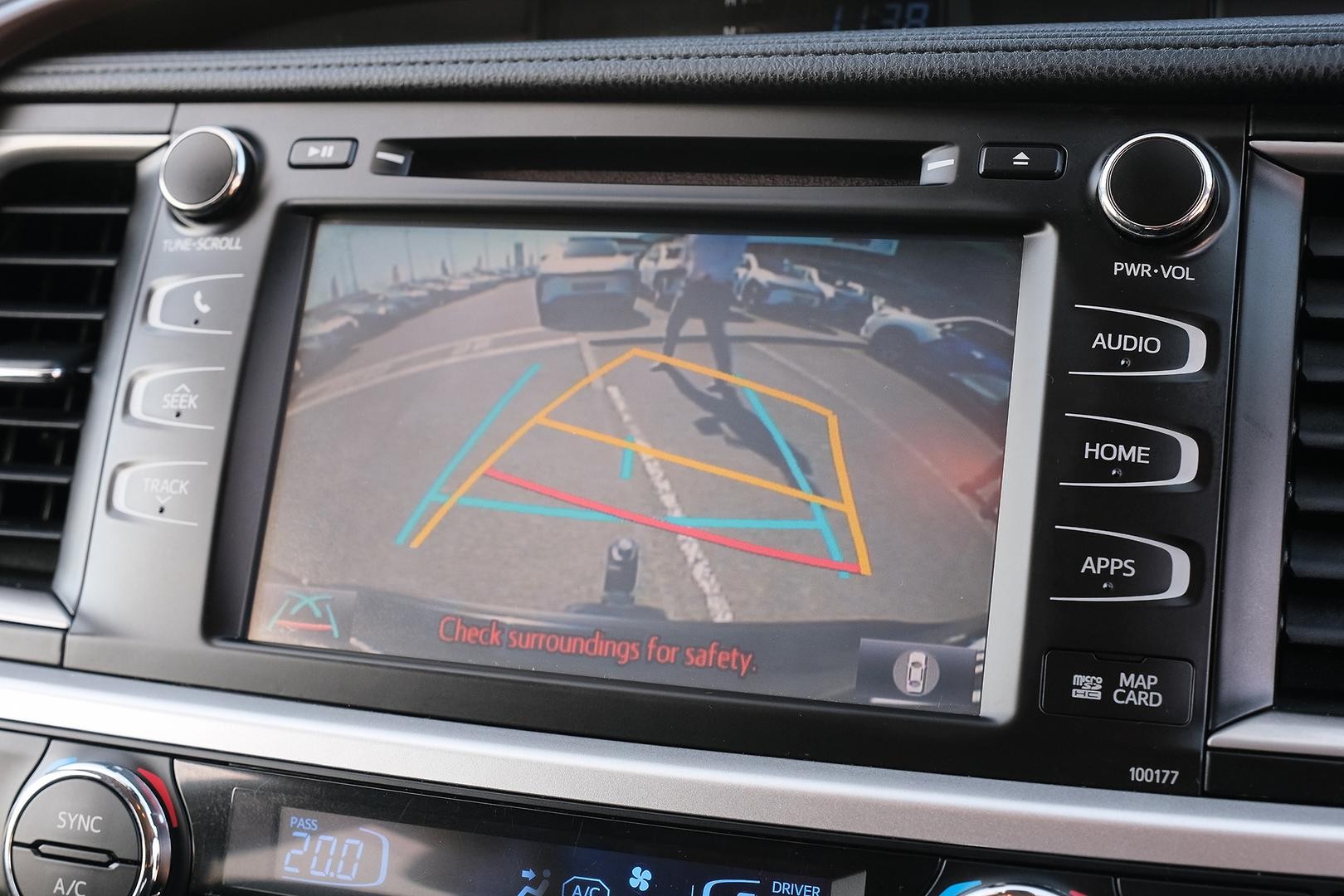 Toyota Kluger image 3