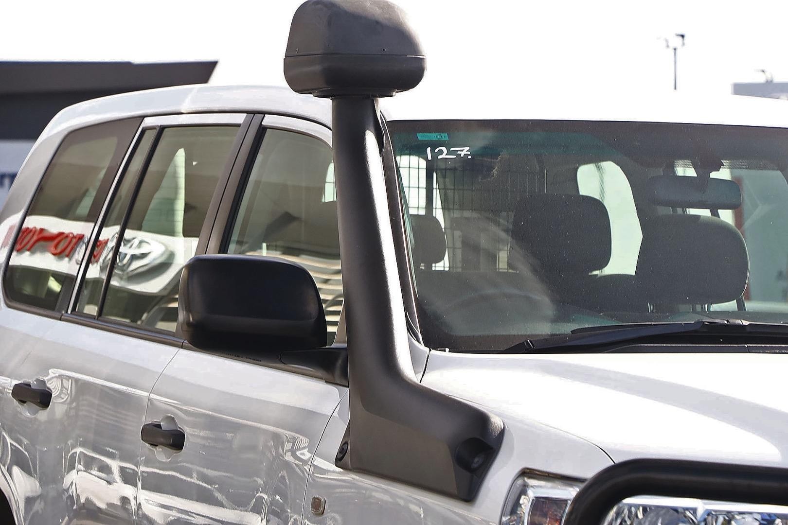 Toyota Landcruiser image 3