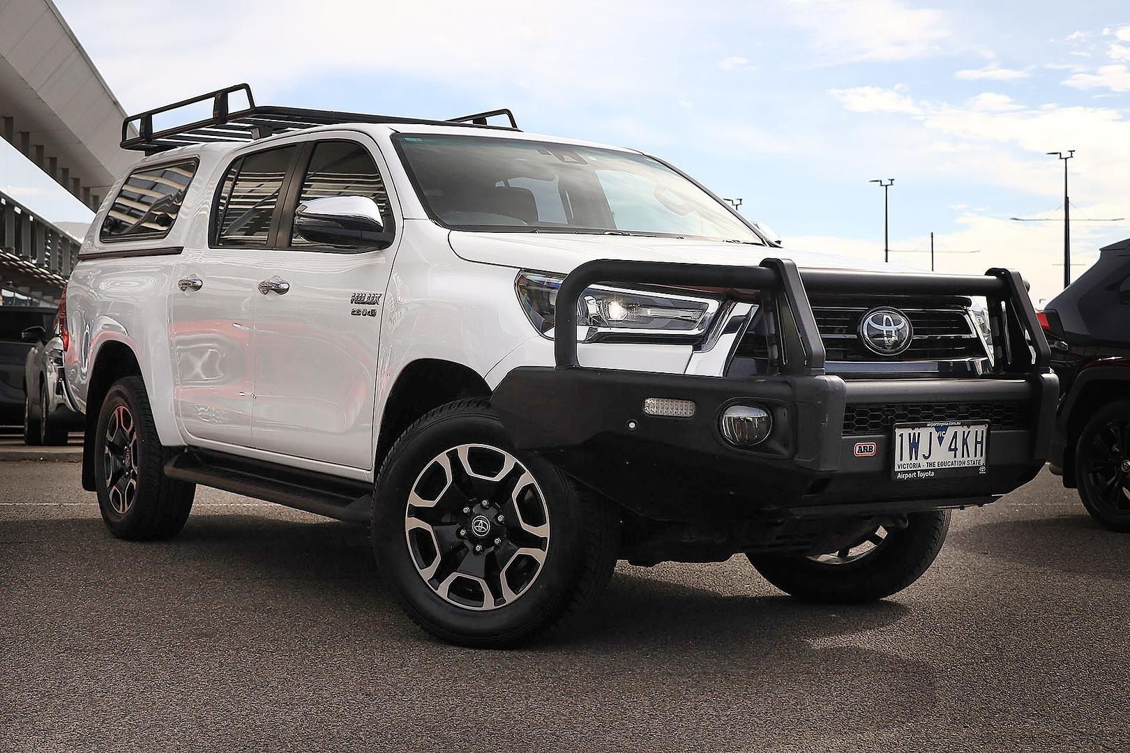 Toyota Hilux image 1