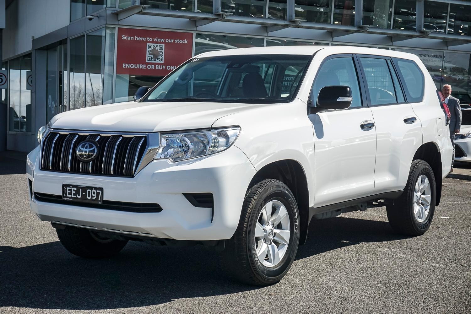 Toyota Landcruiser Prado image 4
