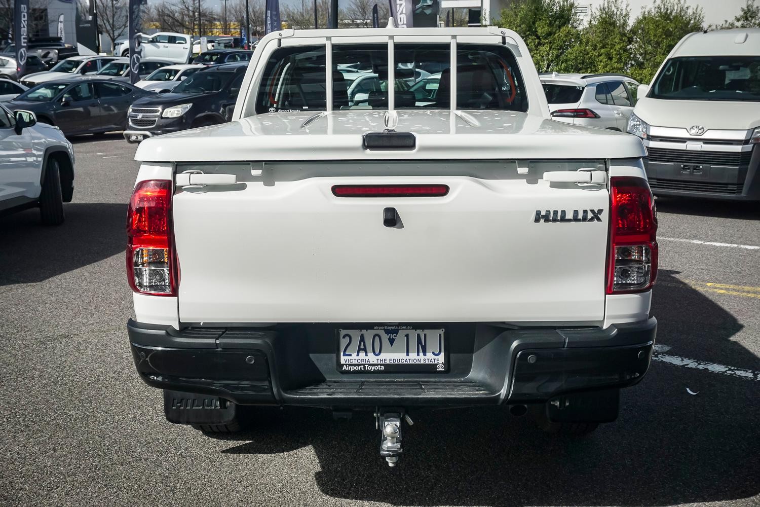 Toyota Hilux image 3