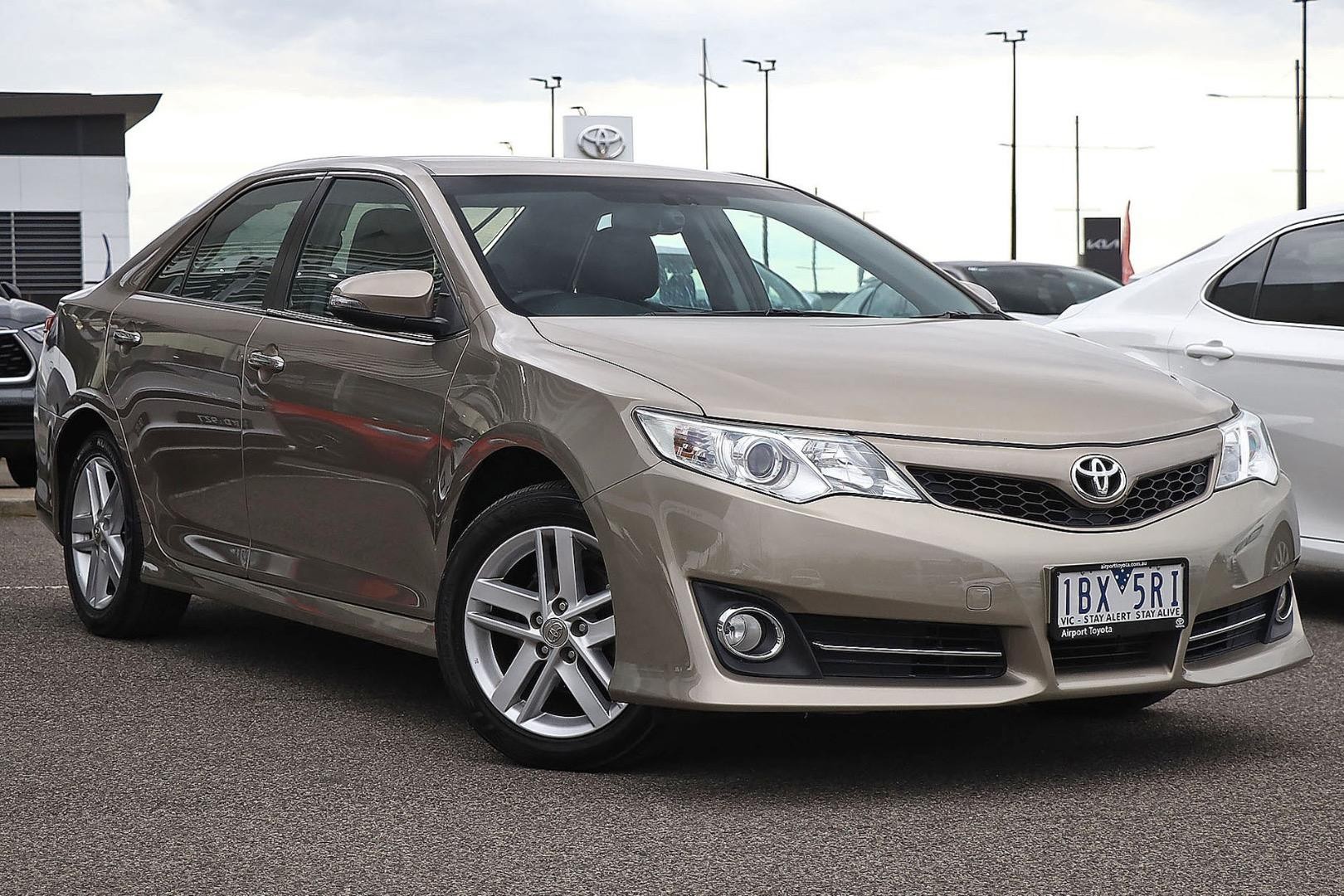 Toyota Camry image 1