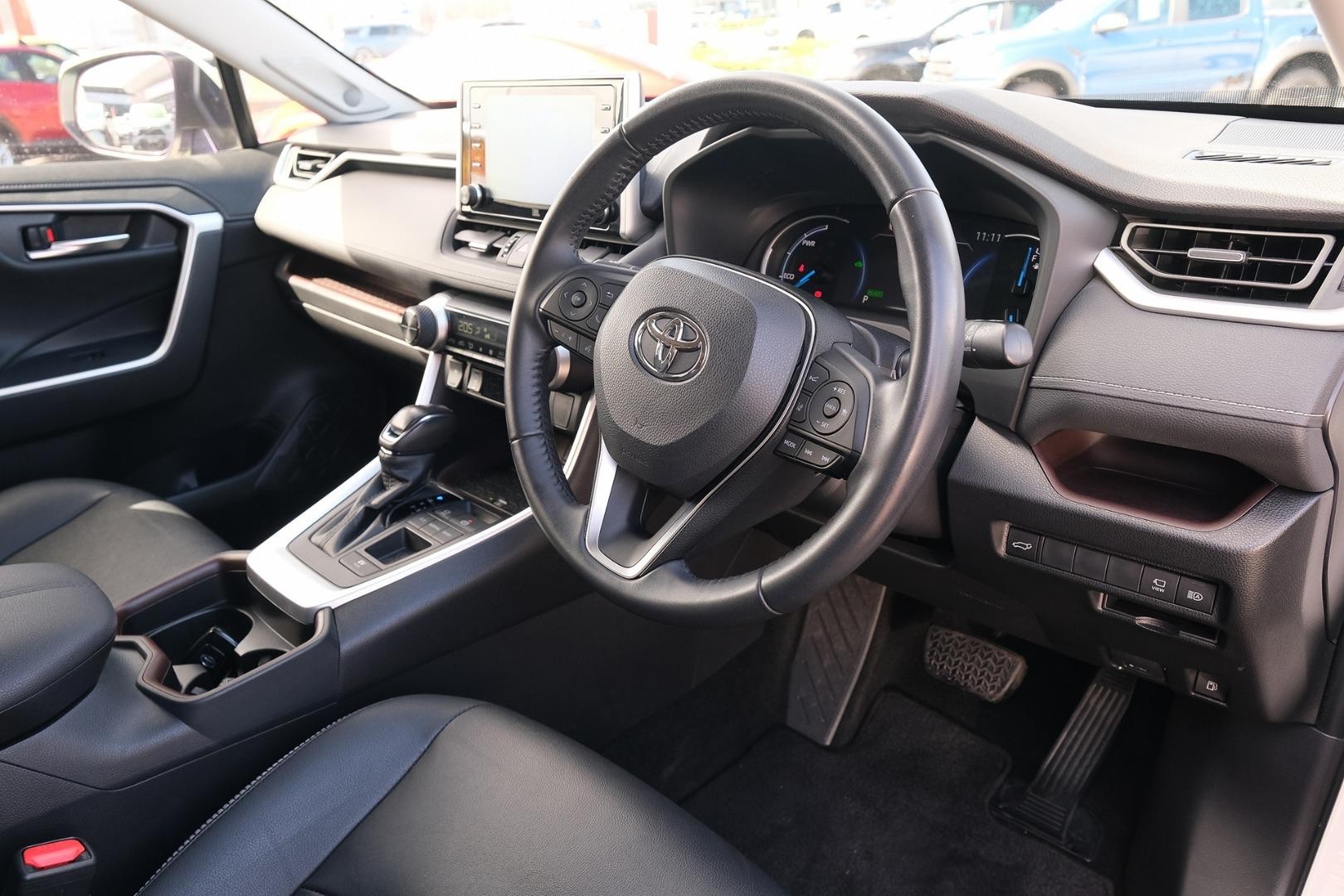 Toyota Rav4 image 3