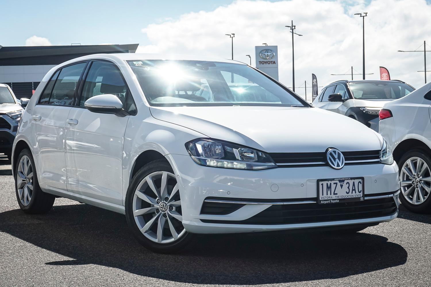 Volkswagen Golf image 1