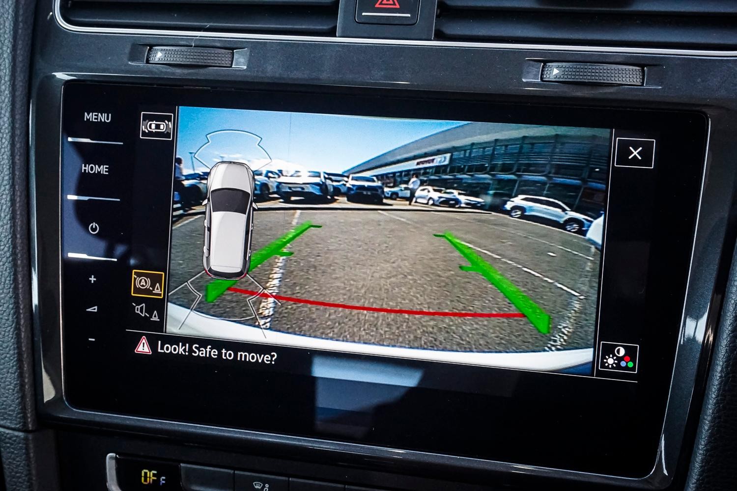 Volkswagen Golf image 2