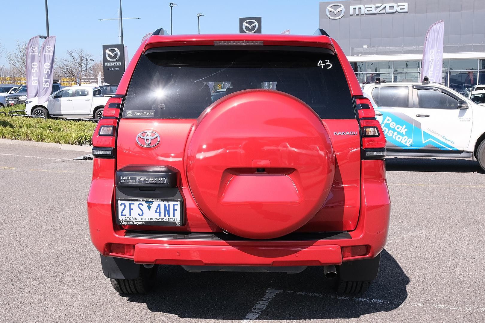Toyota Landcruiser Prado image 4