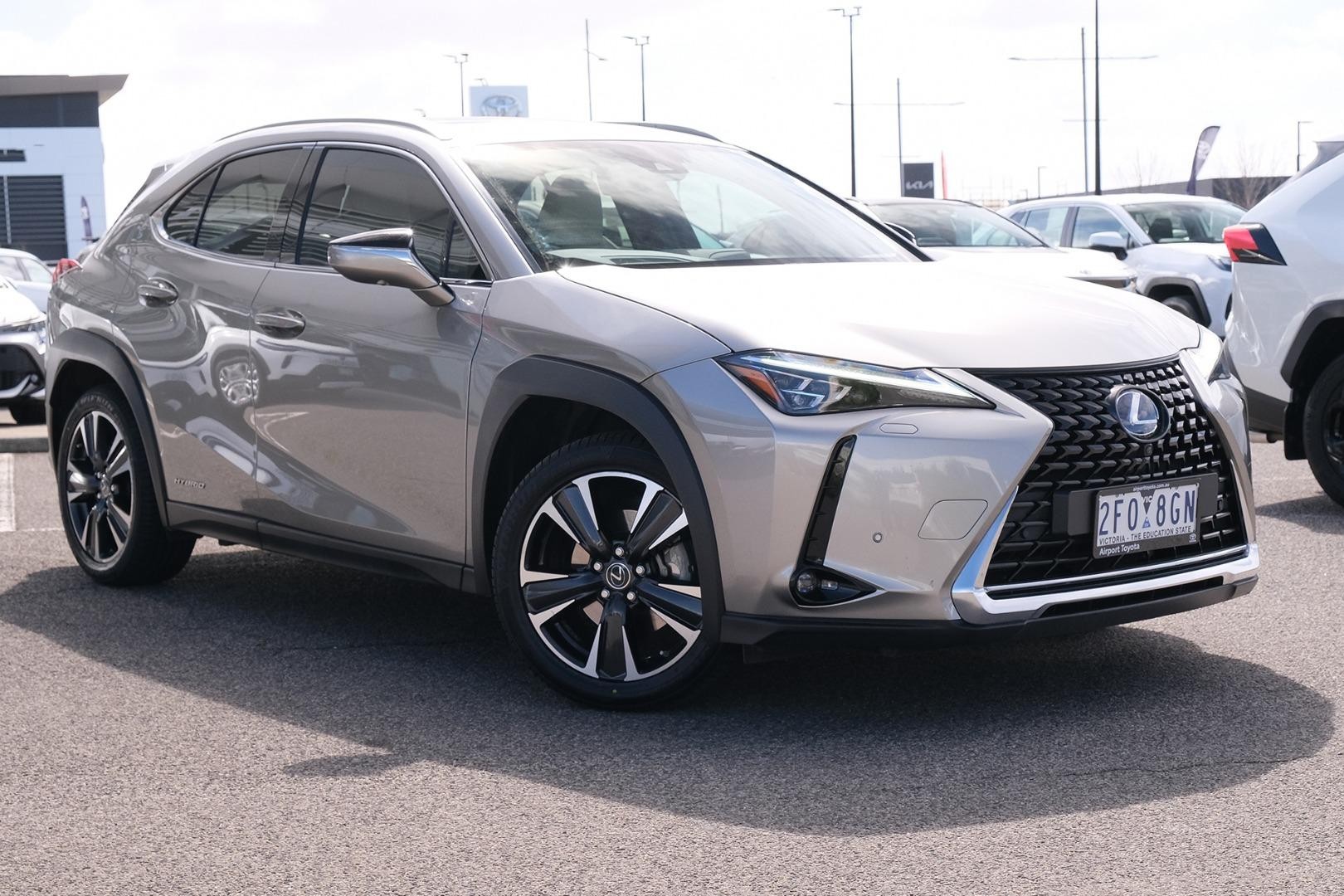 Lexus Ux image 1