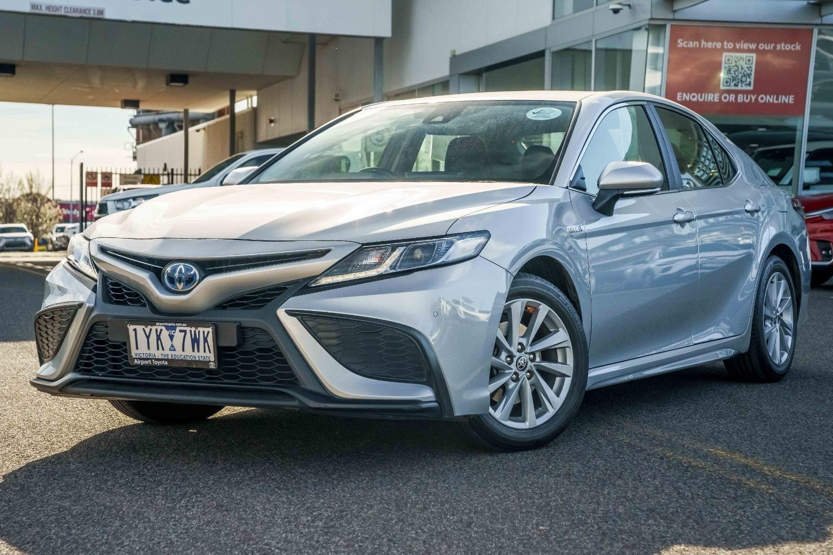 Toyota Camry image 2