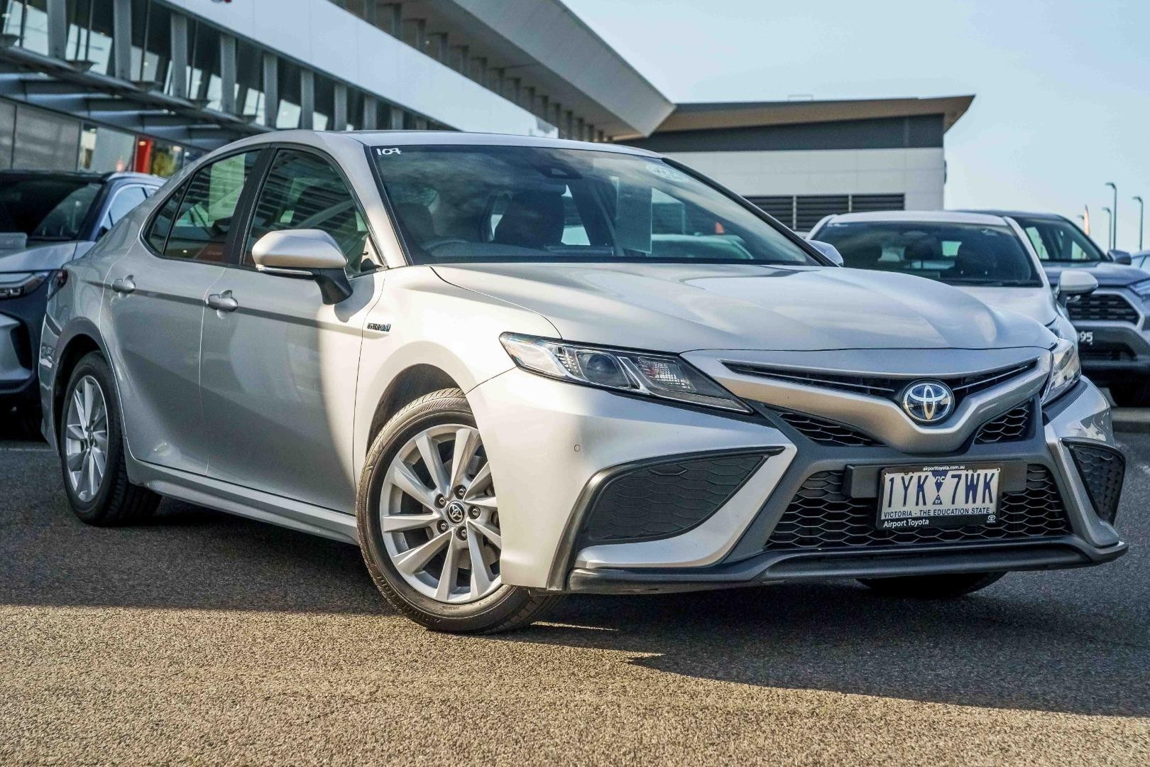 Toyota Camry image 1