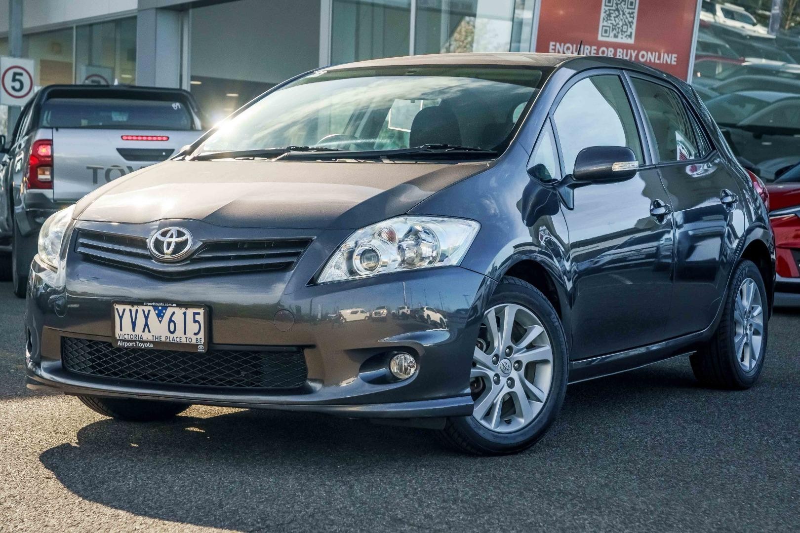 Toyota Corolla image 2