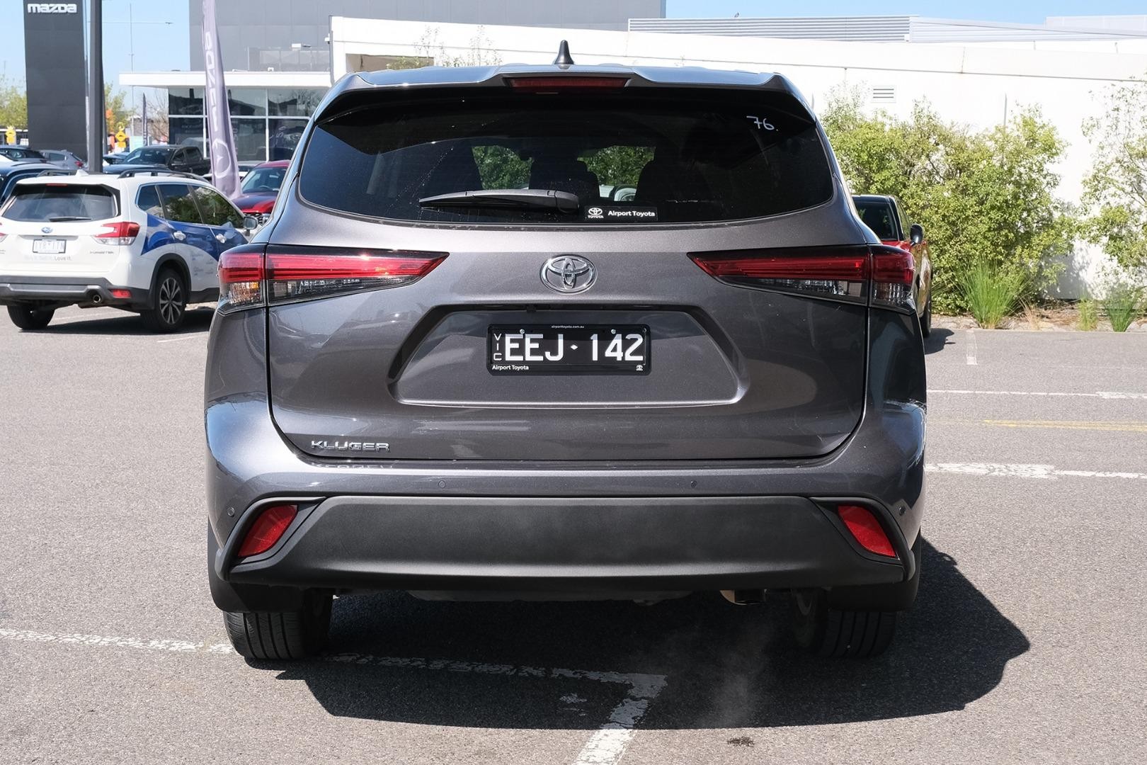 Toyota Kluger image 4