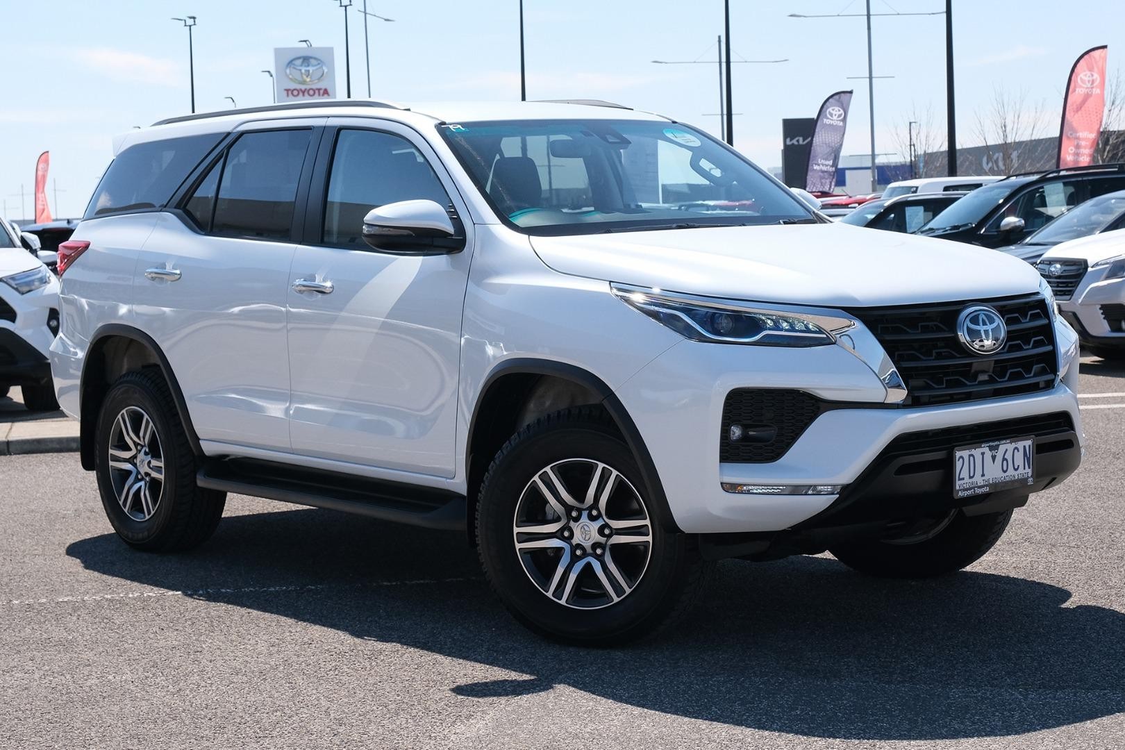 Toyota Fortuner image 1