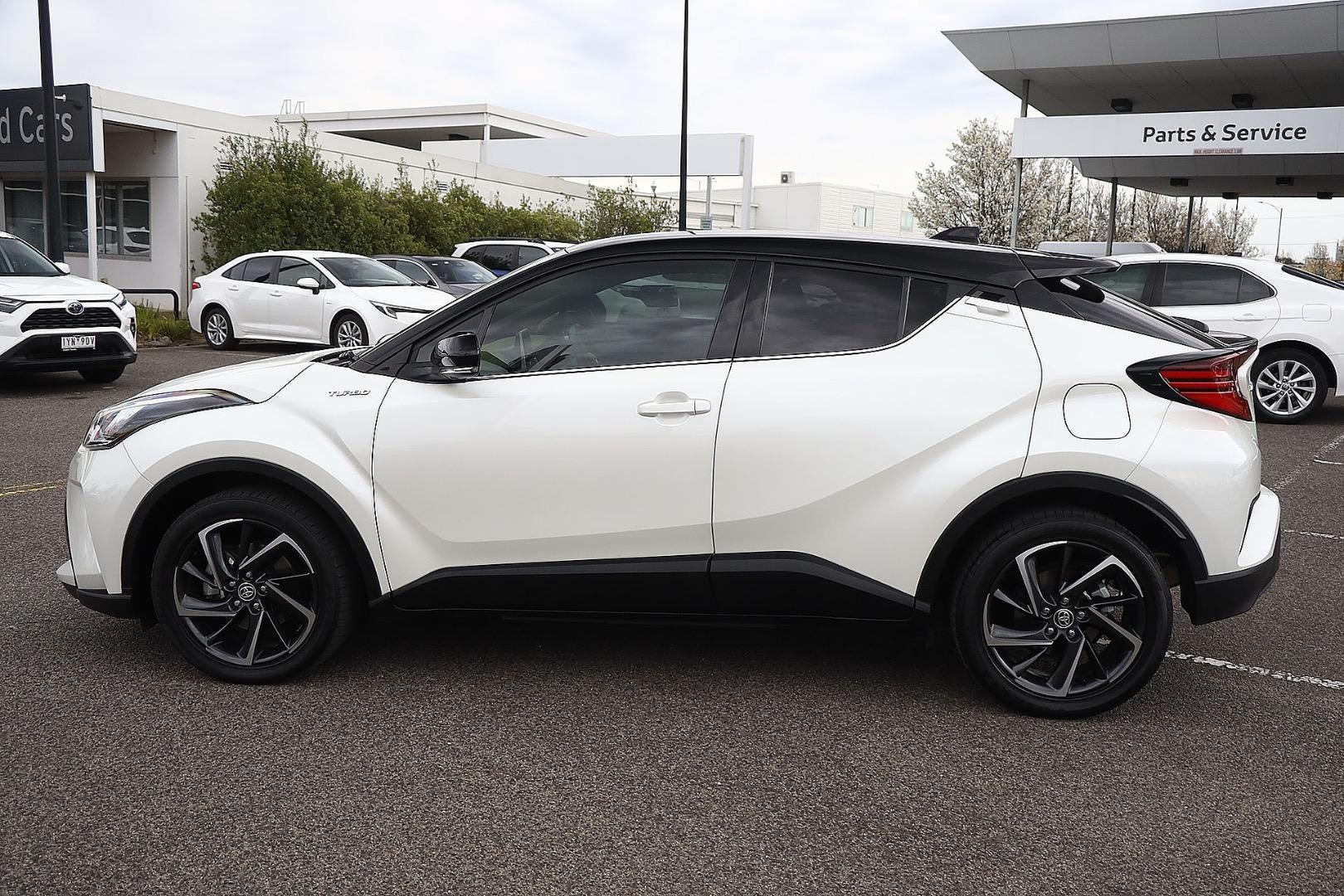 Toyota C-hr image 4