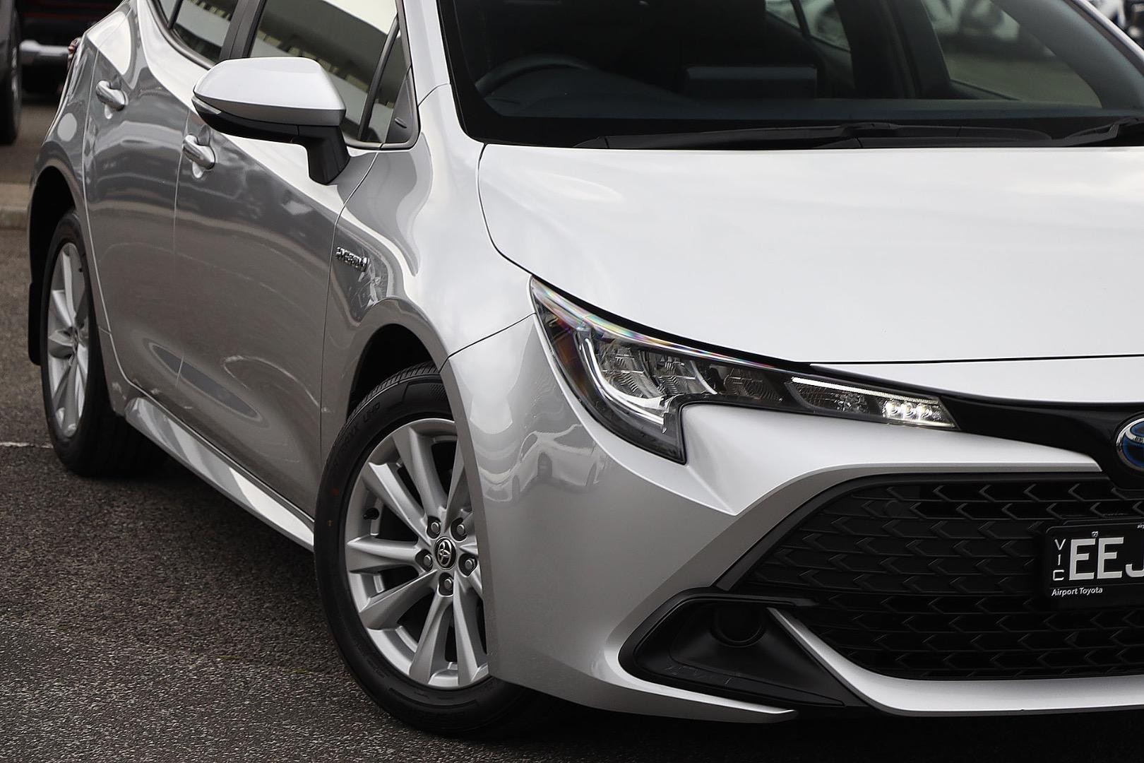 Toyota Corolla image 2