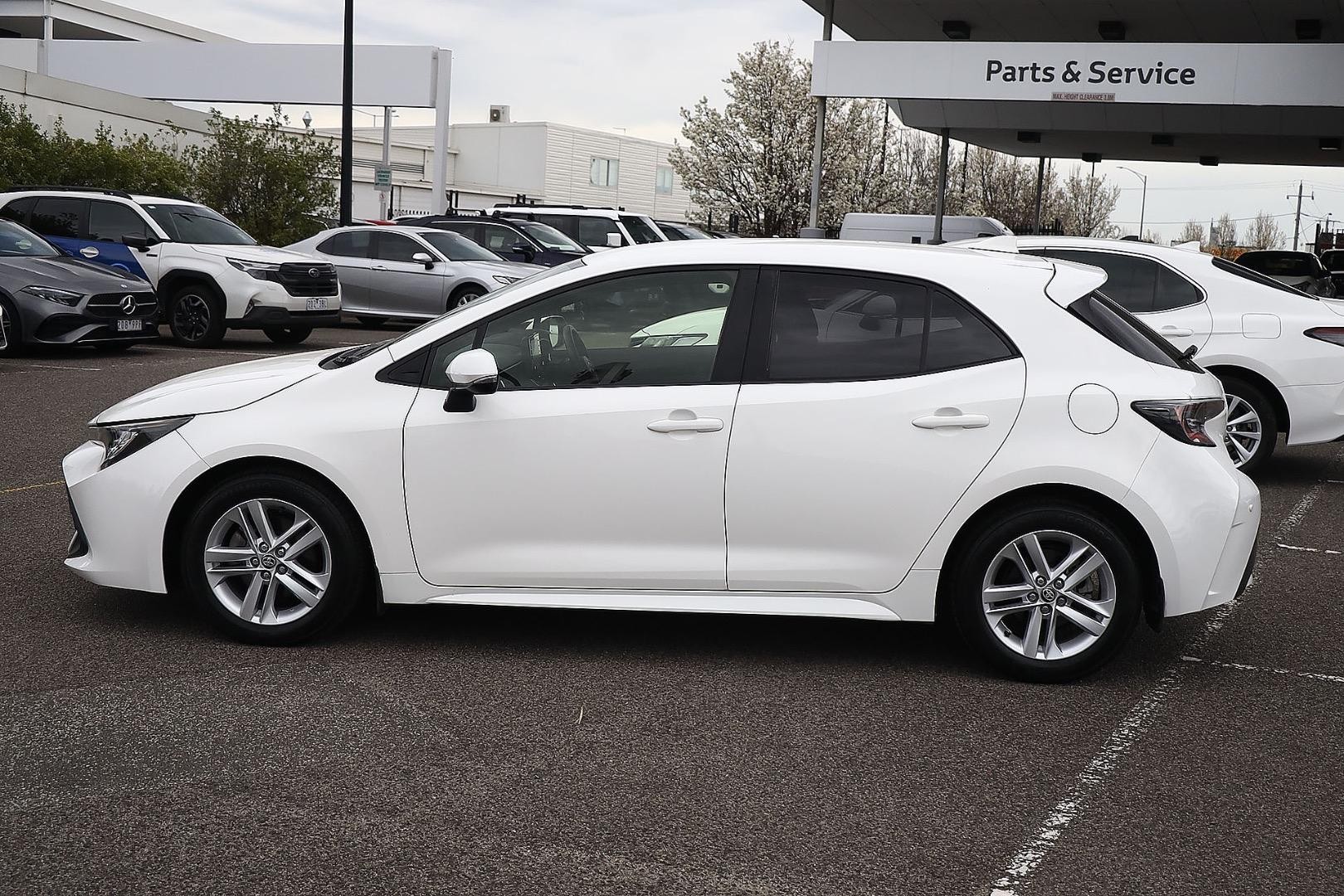 Toyota Corolla image 4