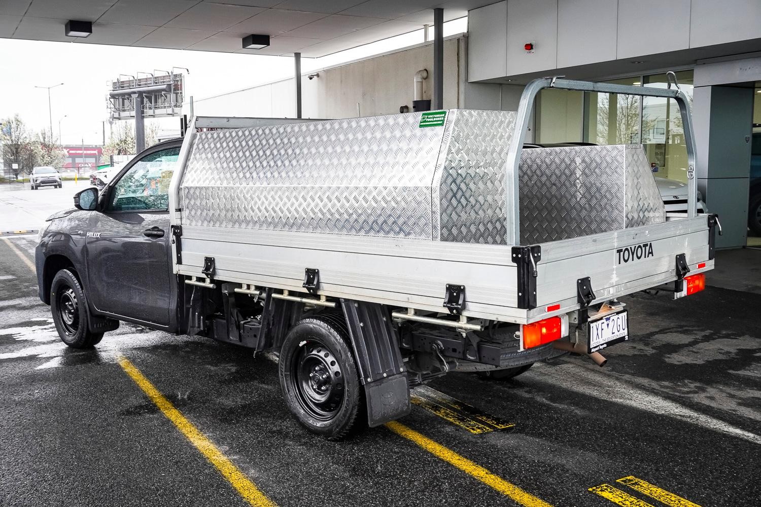 Toyota Hilux image 4