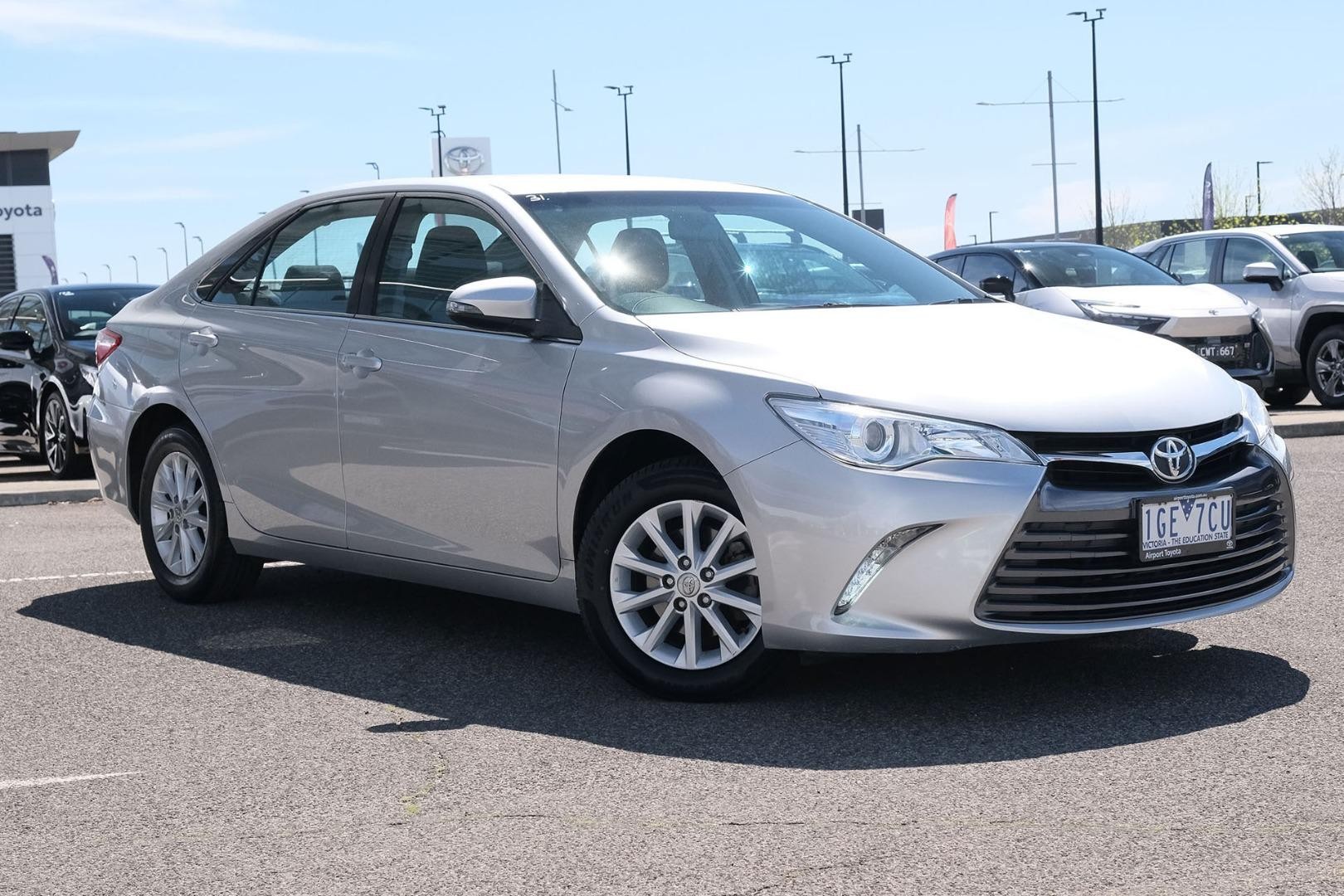 Toyota Camry image 1
