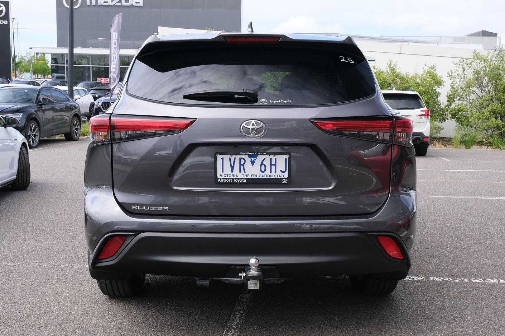 Toyota Kluger image 4